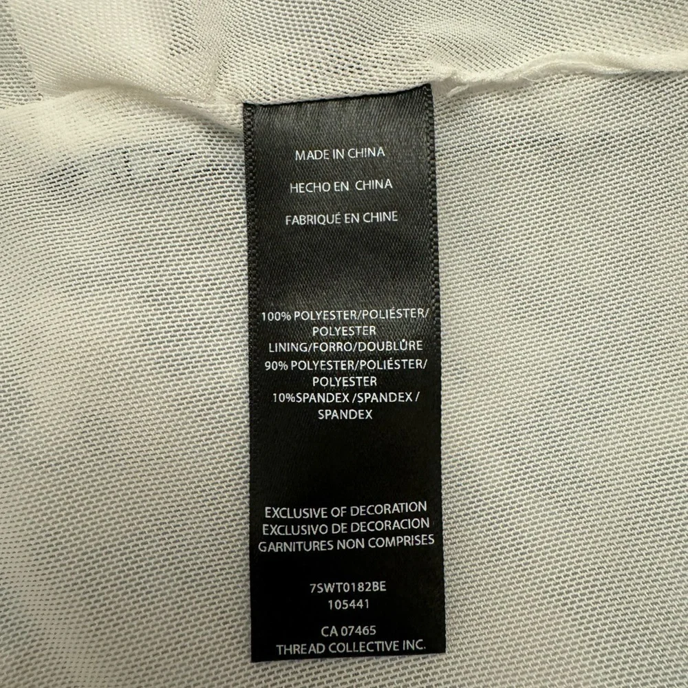 Bebe Ring Detail Printed Halter Top 2 - Picture 6 of 12